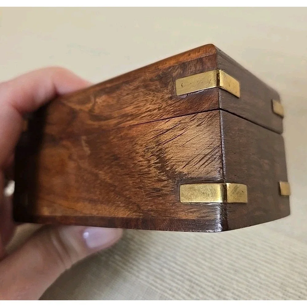 VTG Wooden Token/Keepsake/Trinket Box Hinged W/Brass Details 4